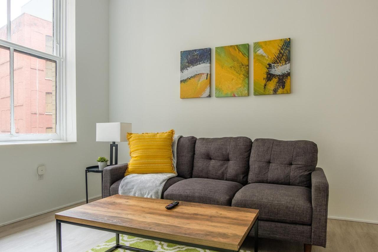 Frontdesk Lofts At 629 Euclid Downtown Cleveland 아파트 객실 사진